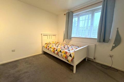 1 bedroom flat for sale, King George, , WD18