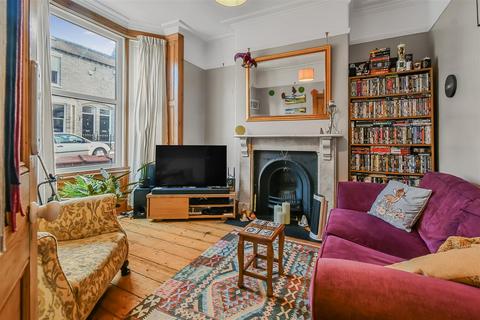 2 bedroom terraced house for sale, Russell Street, Off Scarcroft Road