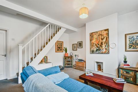 2 bedroom terraced house for sale, Sutherland Street, South Bank