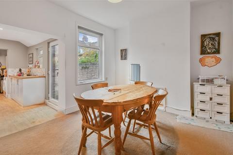 2 bedroom terraced house for sale, Sutherland Street, South Bank