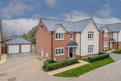 4 bedroom detached house for sale, Winters Way, Steeple Claydon,  Buckingham, Buckinghamshire