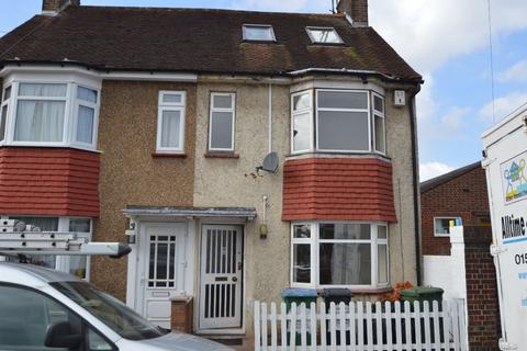 3 bedroom semi-detached house to rent, Watford  WD24