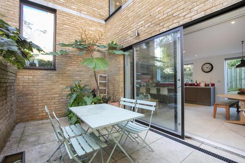 98a Gellatly Road, London, SE14 5TT