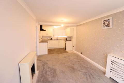 2 bedroom bungalow to rent, Durrington Close, Basildon, Essex, SS16