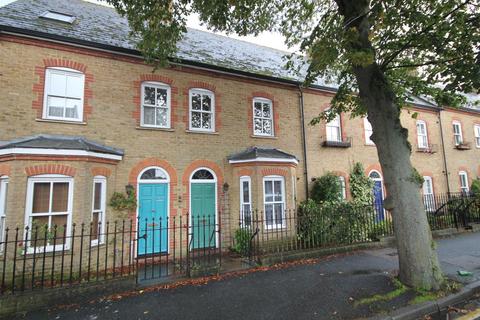 3 bedroom house share to rent, Roper Road