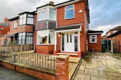 3 bedroom semi-detached house for sale, Wilshaw Grove, Ashton-Under-Lyne OL7