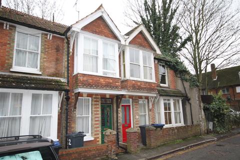 2 bedroom house to rent, Kirbys Lane, Canterbury