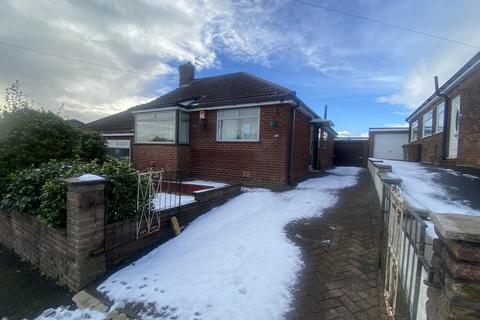 2 bedroom semi-detached bungalow for sale, Surrey Avenue, Shaw