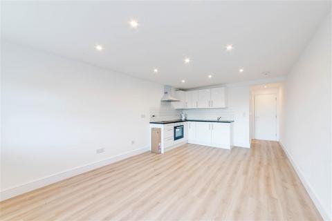 Studio to rent, Bond Road, London