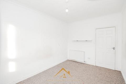 79 Lamberton Drive, Glasgow, G52 2ET