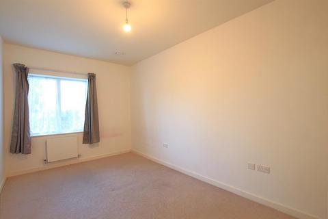 2 bedroom apartment to rent, Lampton Road, Hounslow TW3