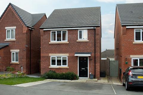 3 bedroom detached house for sale, Holdsworth Drive, Blackburn BB6