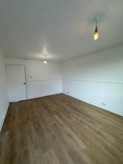 2 bedroom flat to rent, Lethamhill Place, Riddrie