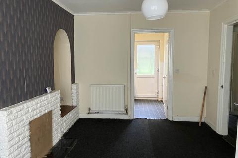 3 bedroom terraced house to rent, James Road, Birmingham B43