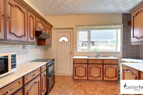 2 bedroom bungalow for sale, Birchfield Road, Thornhill, Sunderland