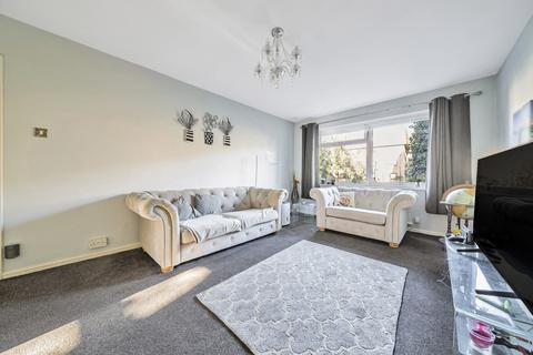 Flat 3, Stanton Court Wanstead Road, Bromley, BR1 3DY