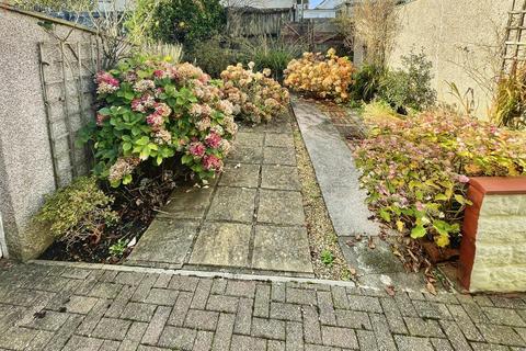 2 bedroom semi-detached bungalow for sale, Graham Avenue, Pen-y-fai, Bridgend County. CF31 4NP