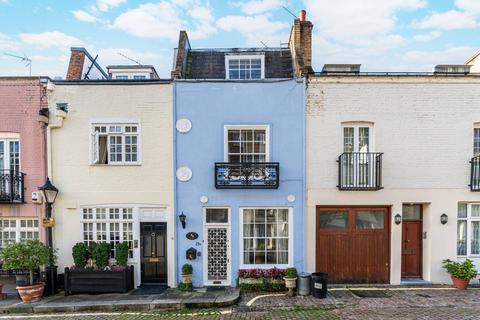 3 bedroom mews to rent, Ennismore Mews, Knightsbridge, London, SW7