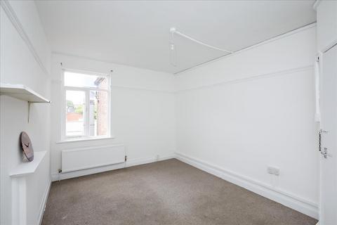 17 Locarno Road, London, W3 6RG