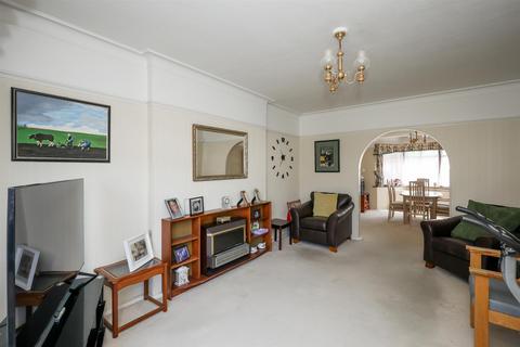26 Friars Way, London, W3 6QE