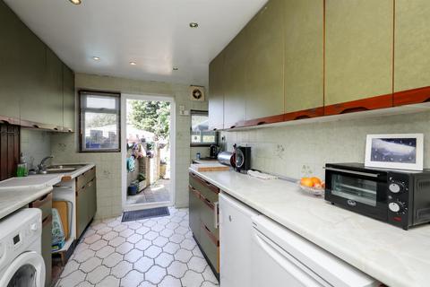 26 Friars Way, London, W3 6QE