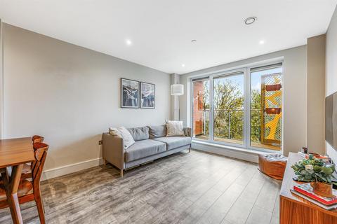 2, Portree House Stromness Walk, London, W3 6GW