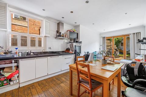 3 bedroom flat for sale, St. Marys Road, London