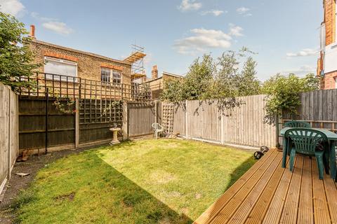 9 Denehurst Gardens, London, W3 9QY