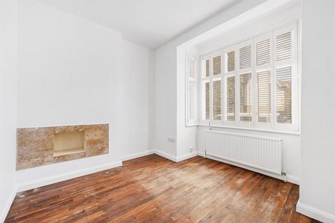 9 Denehurst Gardens, London, W3 9QY