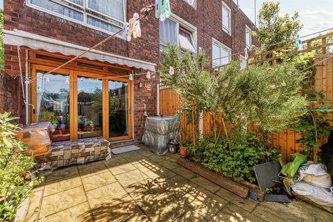 4 bedroom house for sale, Fernhead Road Paddington