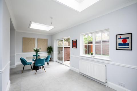 34 Messaline Avenue, London, W3 6JY