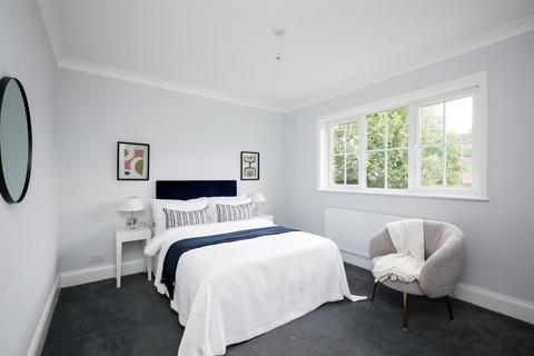 34 Messaline Avenue, London, W3 6JY