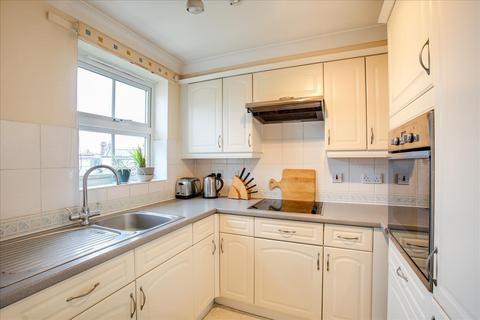 2 bedroom flat for sale, Horn Lane, Acton