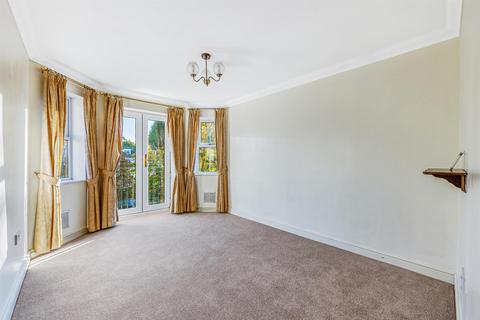 2 bedroom flat for sale, The Vale, London