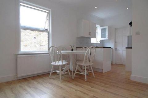 3 bedroom flat for sale, Osterley Park View Road, London