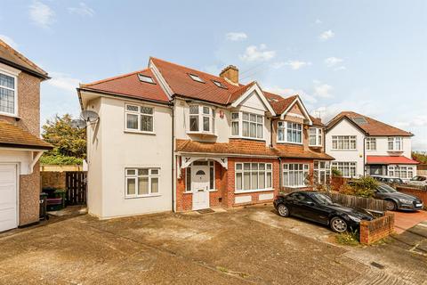 7 bedroom semi-detached house for sale, Oaklands Avenue Osterley