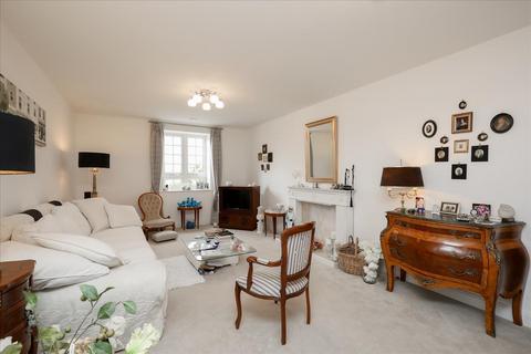 2 bedroom flat for sale, Twickenham Road, Isleworth