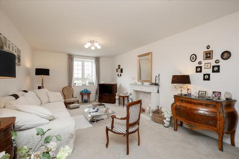2 bedroom ground floor flat for sale, Twickenham Road, Isleworth