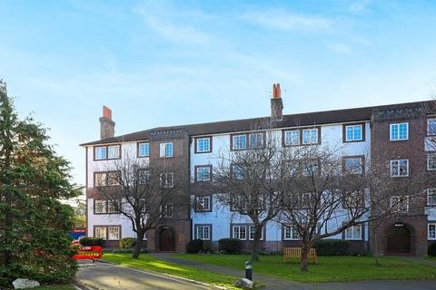 undefined, Kew Road, Richmond