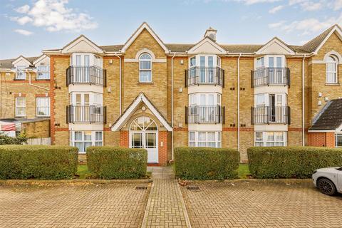 2 bedroom flat for sale, Draper Close, Isleworth