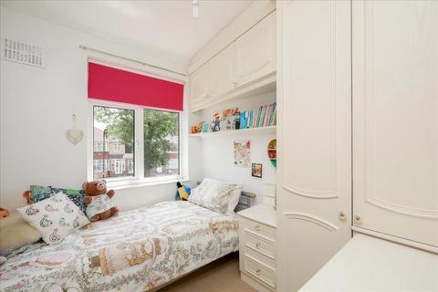 32 Whitton Drive, Greenford, UB6 0QZ