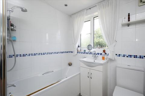 32 Whitton Drive, Greenford, UB6 0QZ