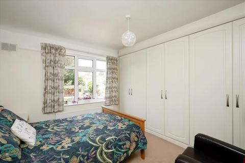 32 Whitton Drive, Greenford, UB6 0QZ