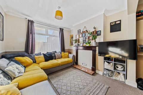 2 bedroom terraced house for sale, Regent Street, Kettering NN16