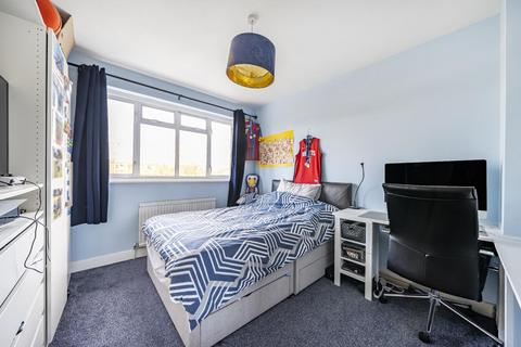 107 Pickhurst Rise, West Wickham, BR4 0AE
