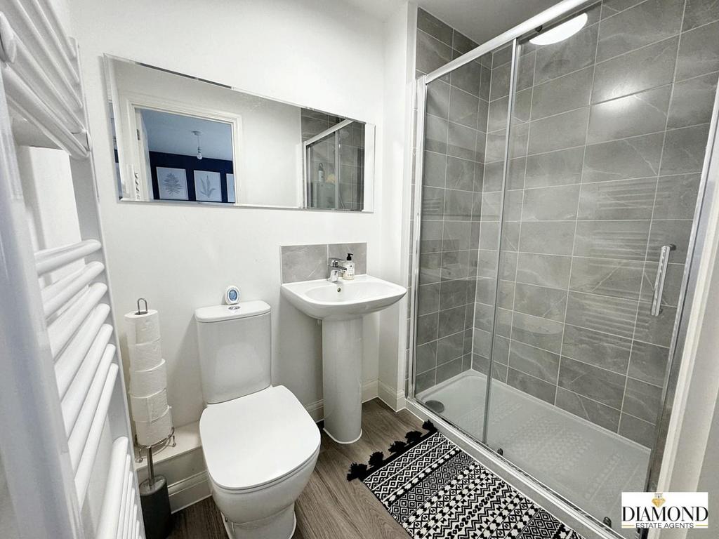 En Suite Shower Room