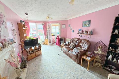 1 bedroom retirement property for sale, St. Leonards Road, Eastbourne