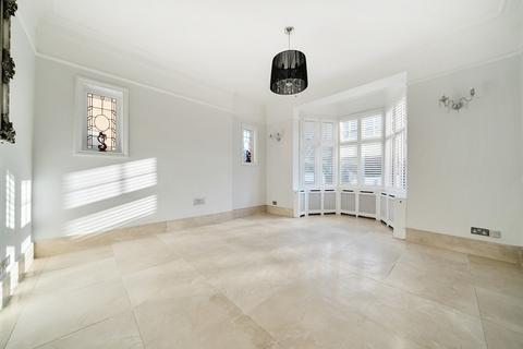 5 bedroom detached house for sale, London Lane, Bromley