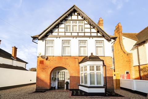 5 bedroom detached house for sale, London Lane, Bromley