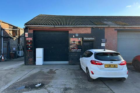 Property to rent, Phoenix Industrial Estate, Manchester M35